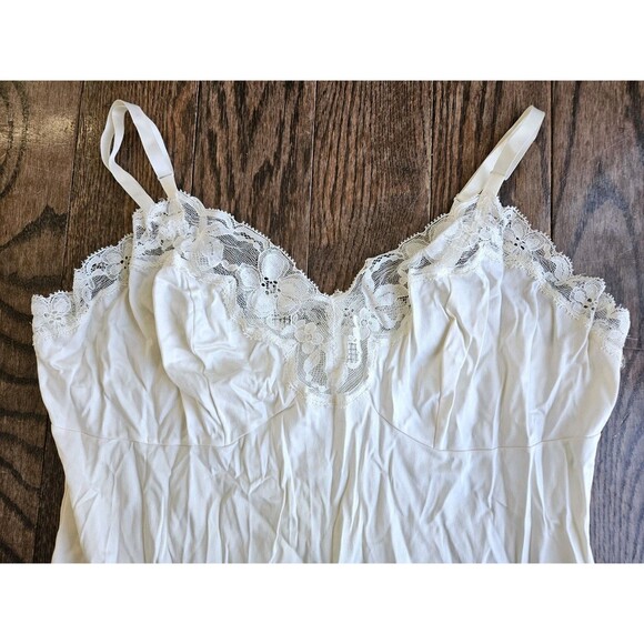 Vtg Vanity Fair Womens Slip Dress Nightgown Ivory Sz 36 Made in USA Floral Lace - Picture 9 of 10